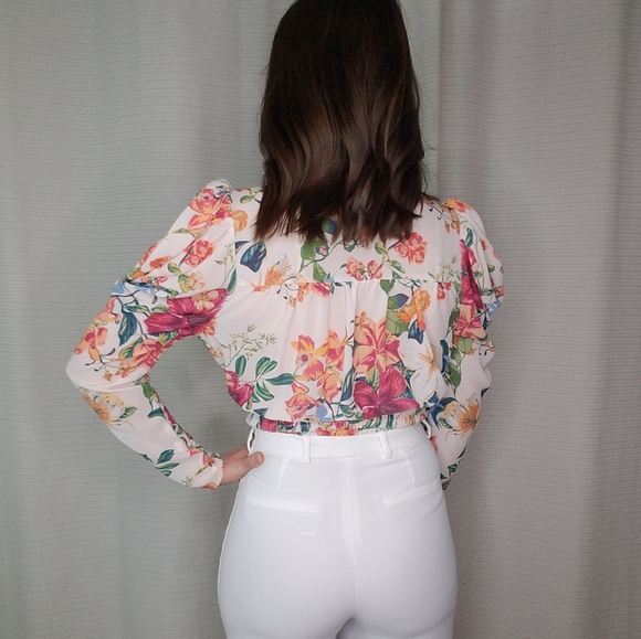 Floral Puff sleeve blouse - Picture 3 of 9